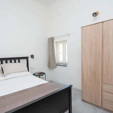 Semesterbostad Avolio Noto